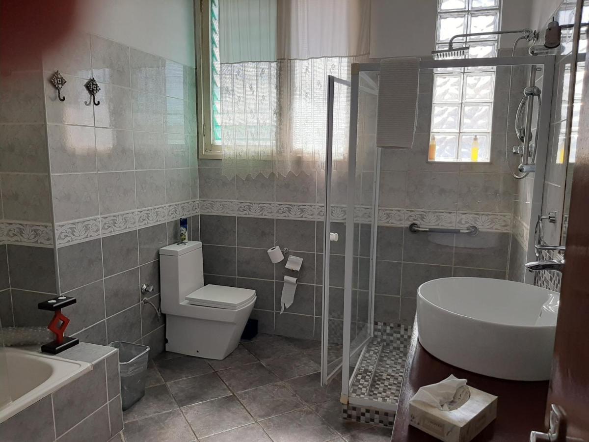 Figtree Guesthouse มาปูโต ภายนอก รูปภาพ